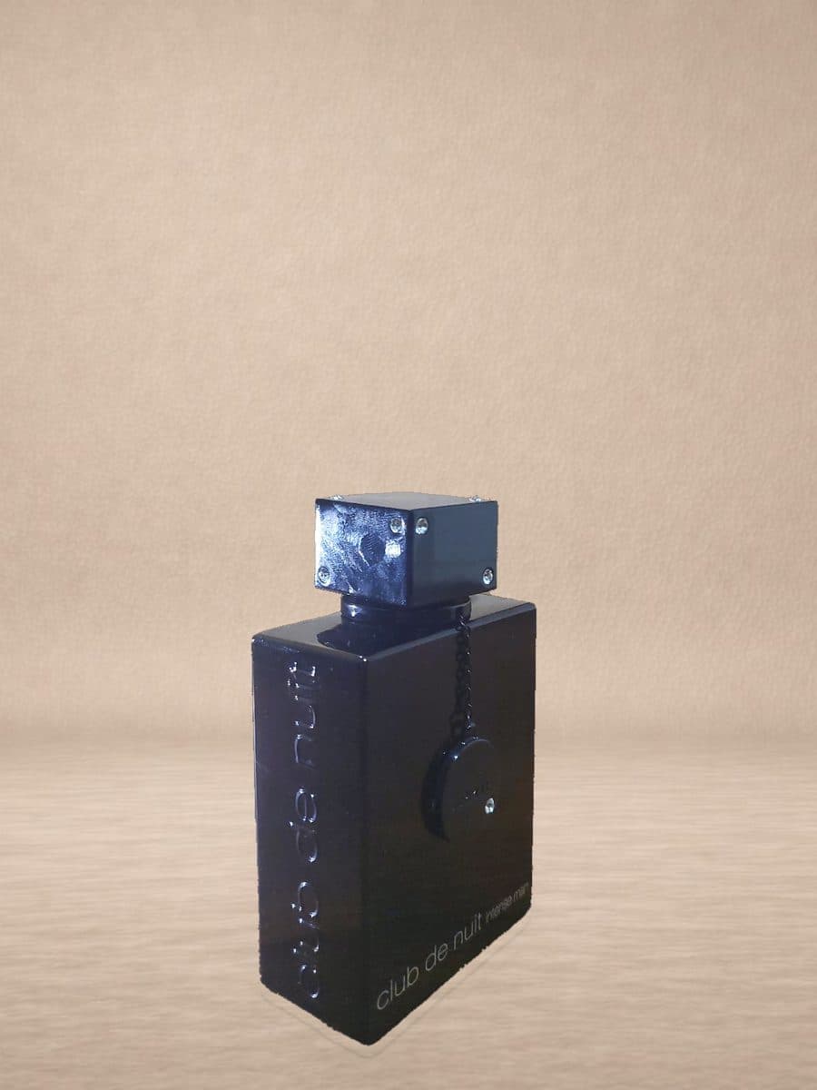 Perfume product image enhanced with Portrait Drop